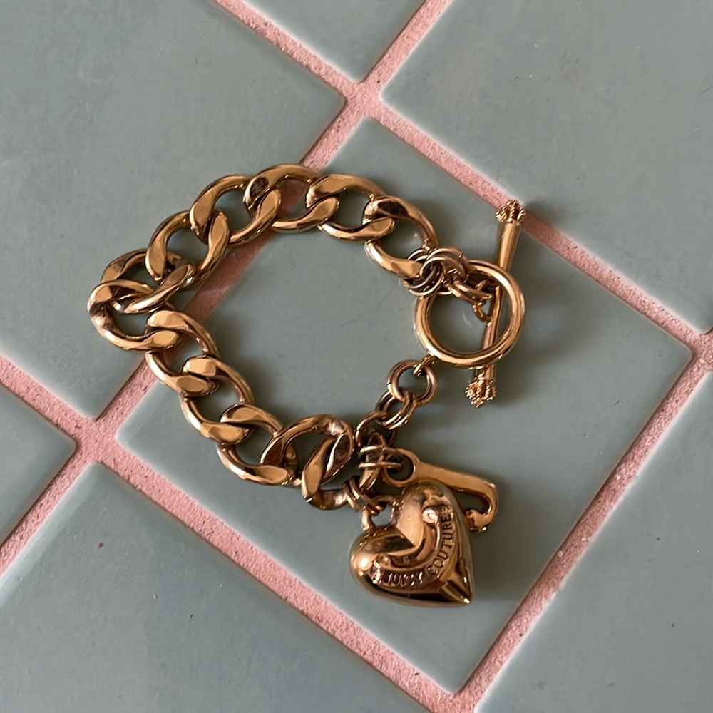 Juicy couture gold chain bracelet